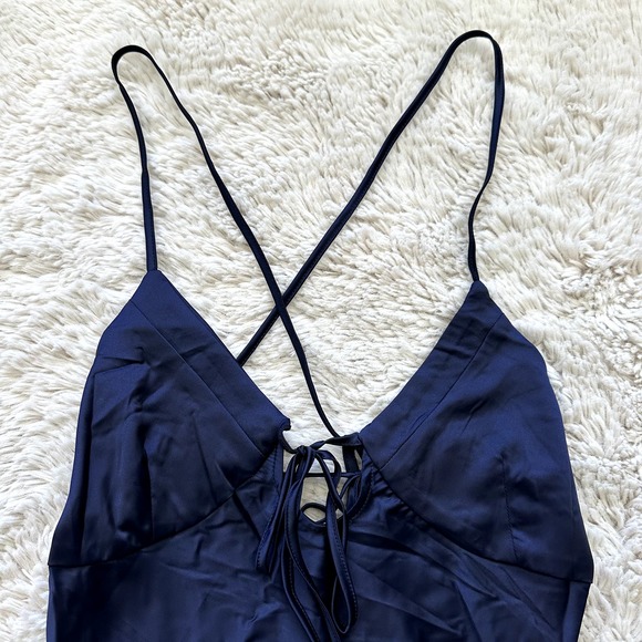 *NWT* Fashion Nova Blue Satin Dress Set Size Medium - Picture 8 of 10